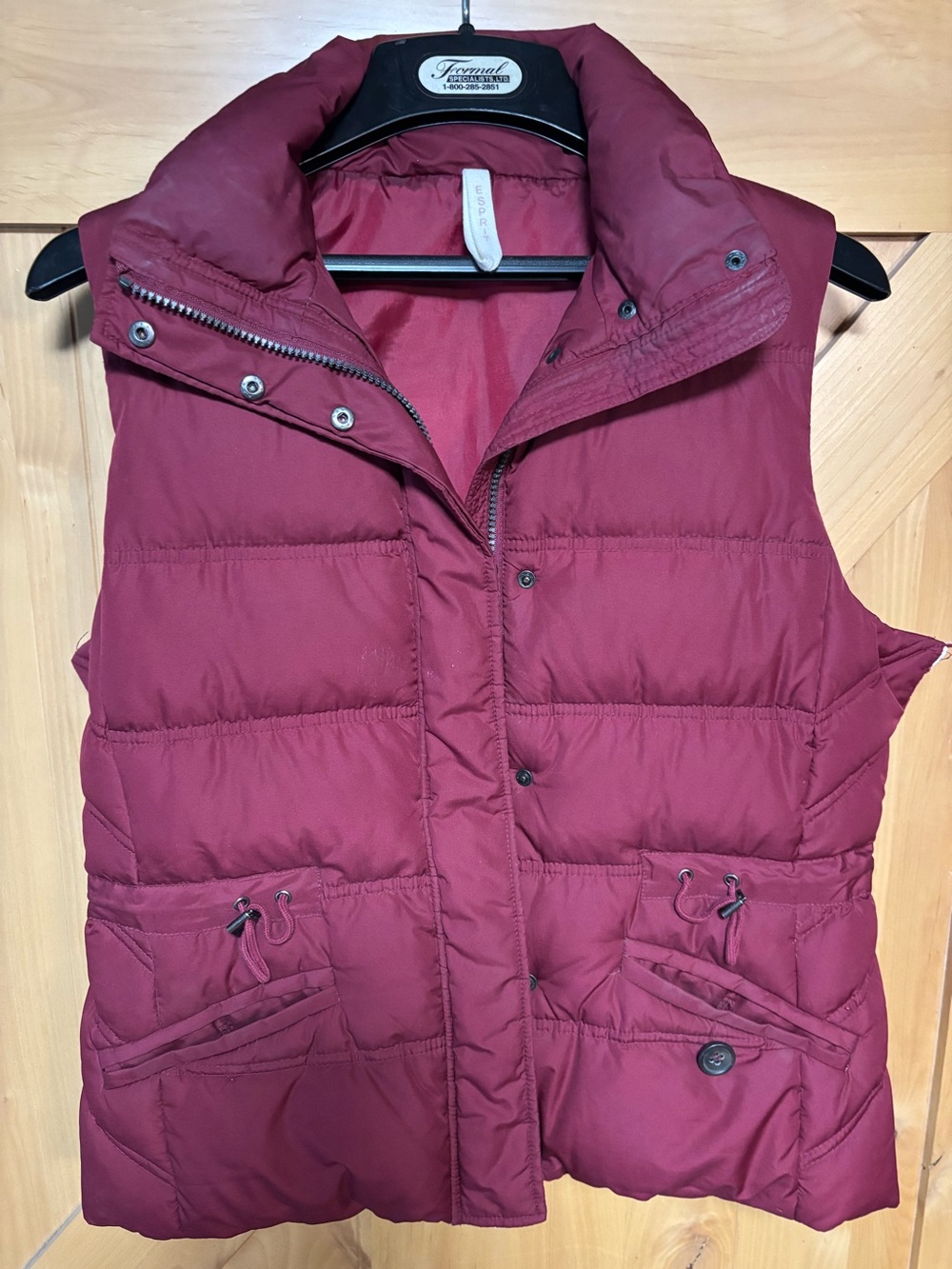 Esprit Women’s Quilted Puffer Vest - Burgundy